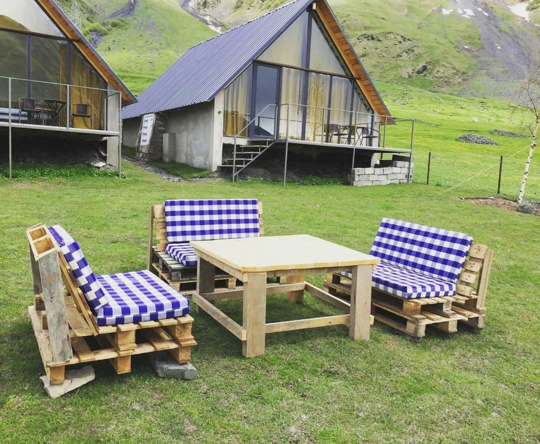 Kazbegi View Hotel Ngoại thất bức ảnh